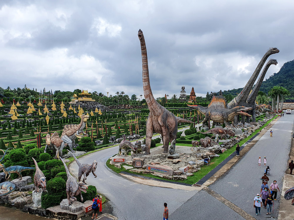 หุบเขาไดโนเสาร์ สวนนงนุช