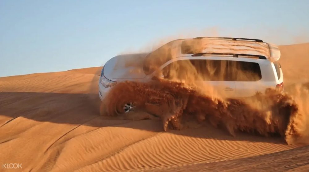 4x4 adventure in Dubai desert