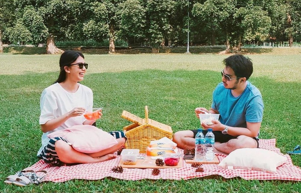 Piknik di Kebun Raya Bogor