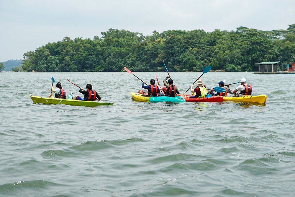 SG Kayaking Pulau Ubin & Kelong Private Boat Tour
