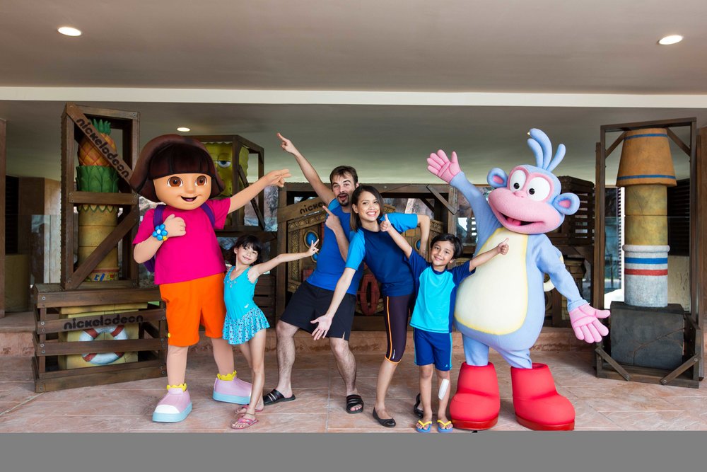 sunway lagoon photo spots meet and greet characters