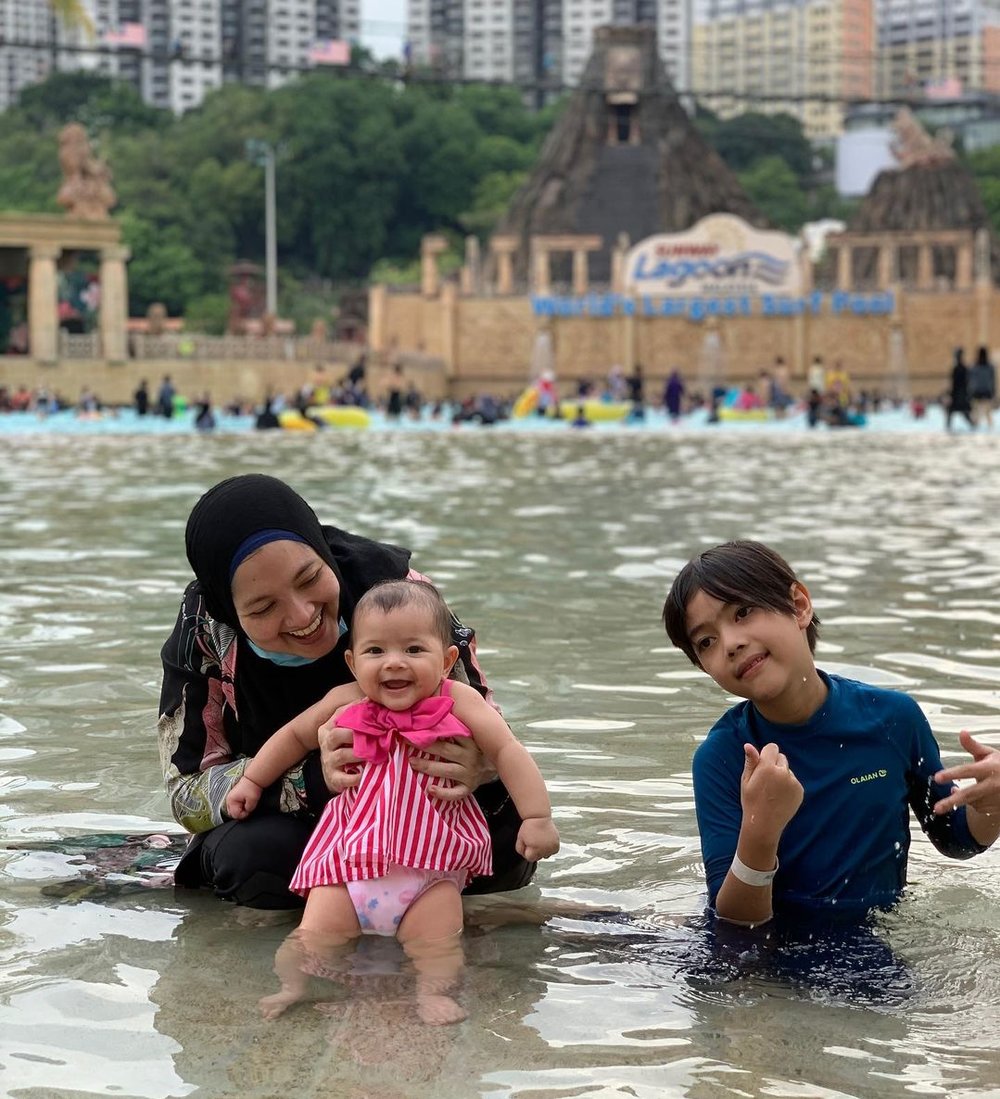 sunway lagoon pool surf beach