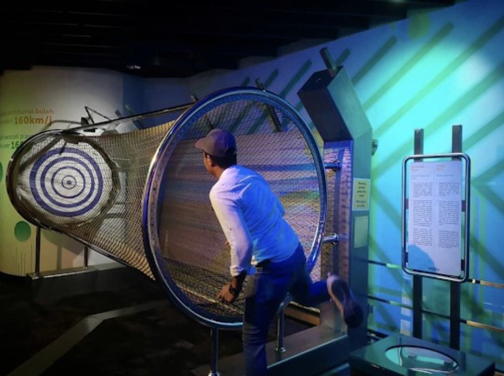 petrosains Malaysia visit guide kl