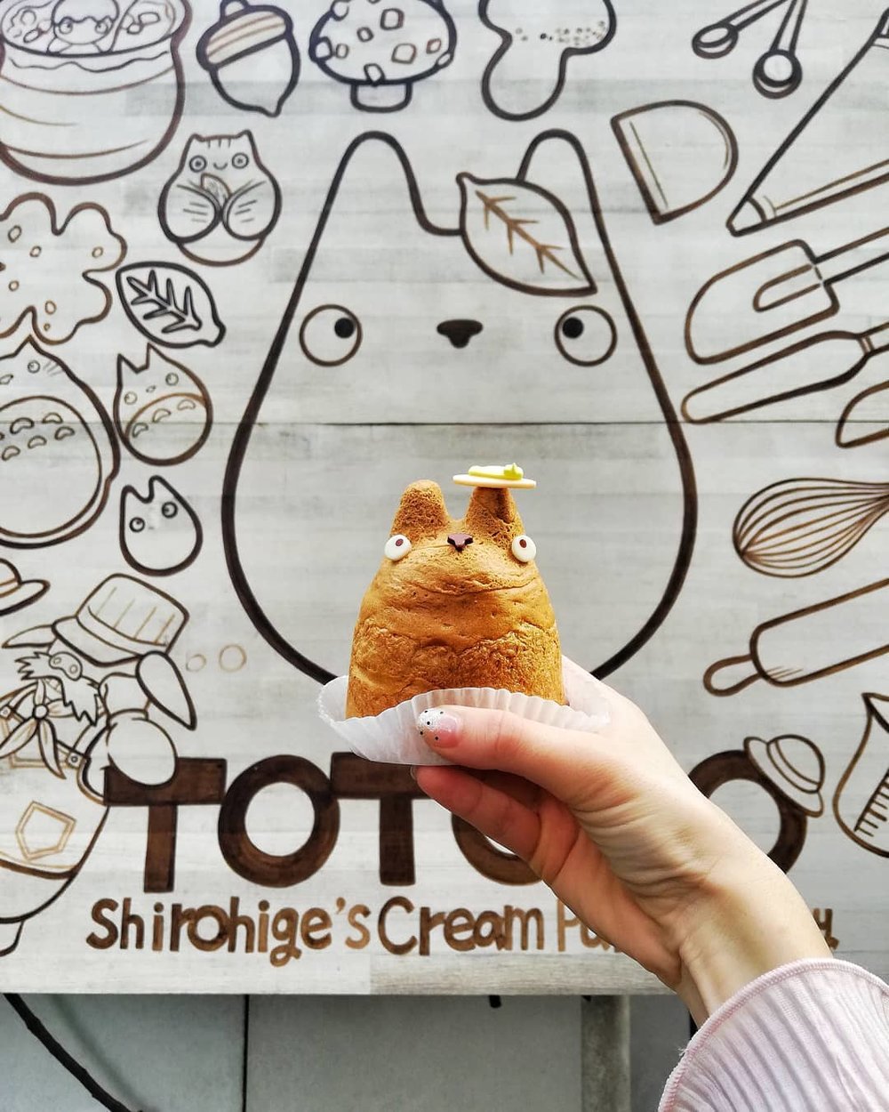 totoro cream puffs