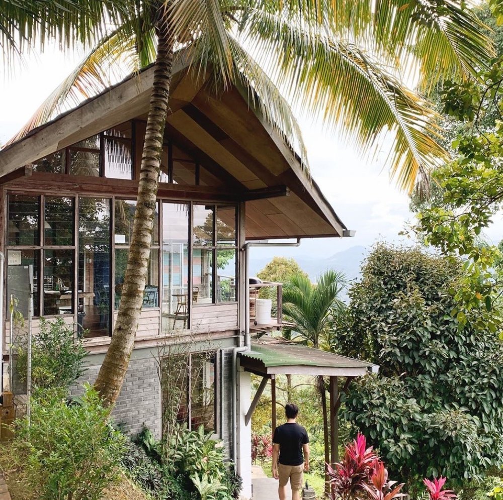 awanmulan staycation weekend getaway