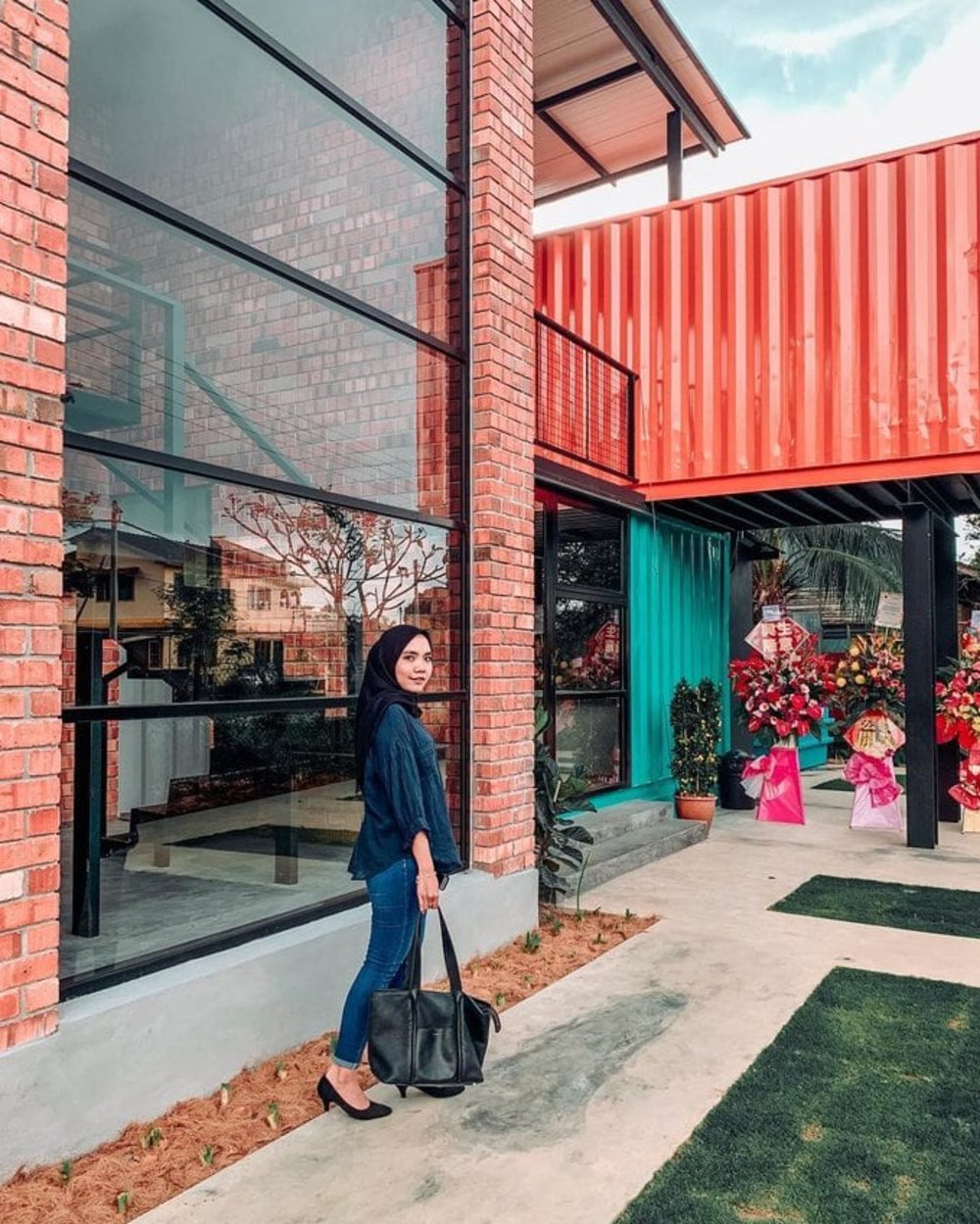 the cozytainer staycation weekend getaway