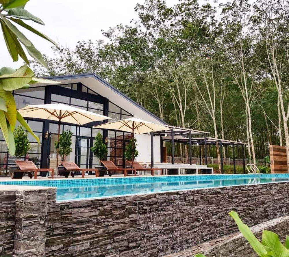 rubber escape nature retreat melaka