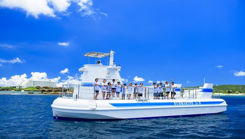 【Bコース】沖縄美ら海水族館と万座海中展望船・古宇利島・ 美浜アメリカンビレッジコース