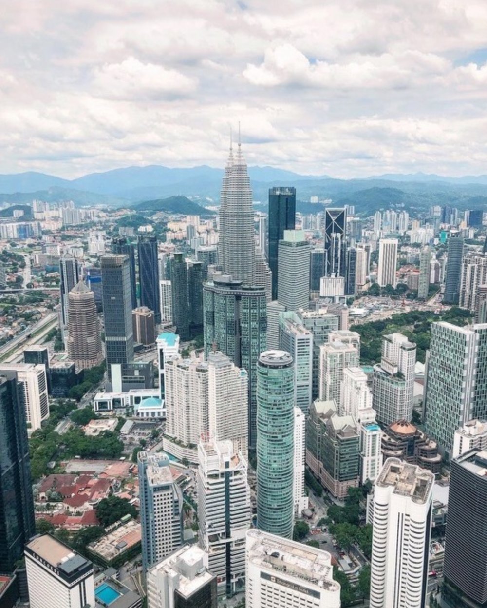 atmosphere 360 kl tower review price