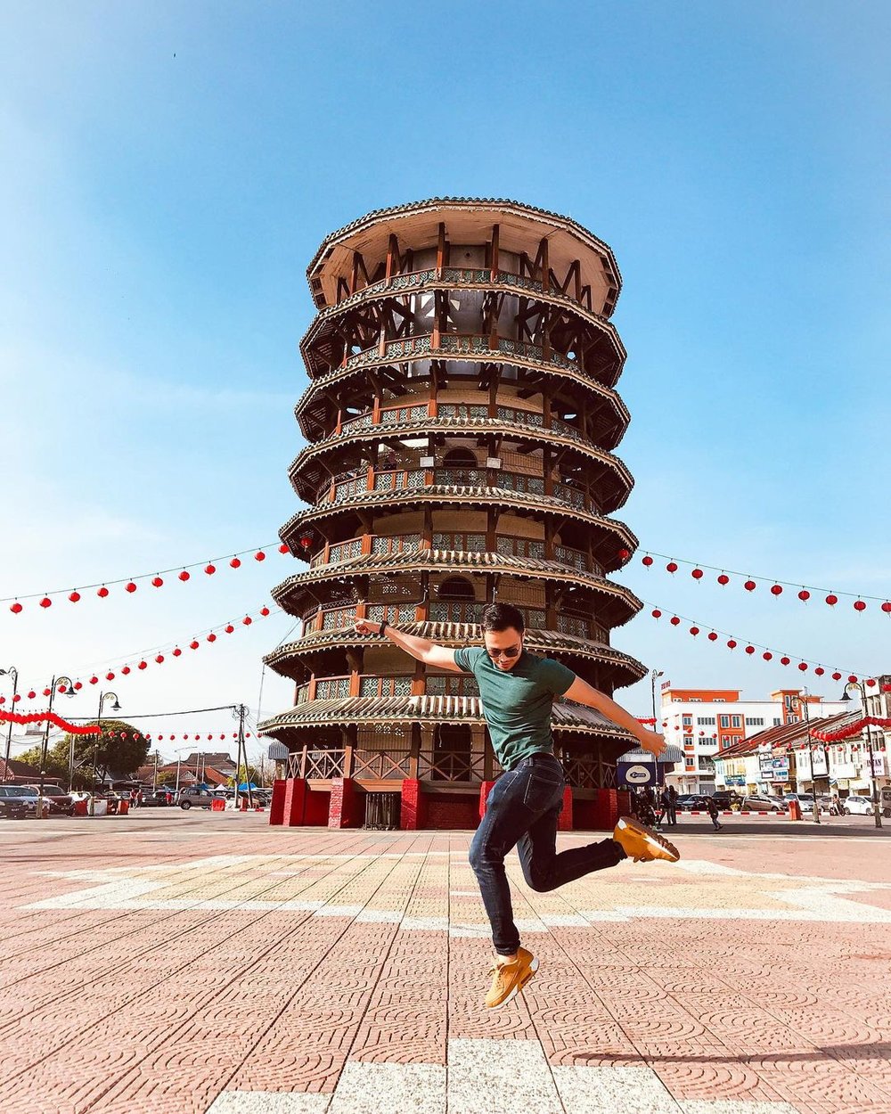 leaning tower teluk intan