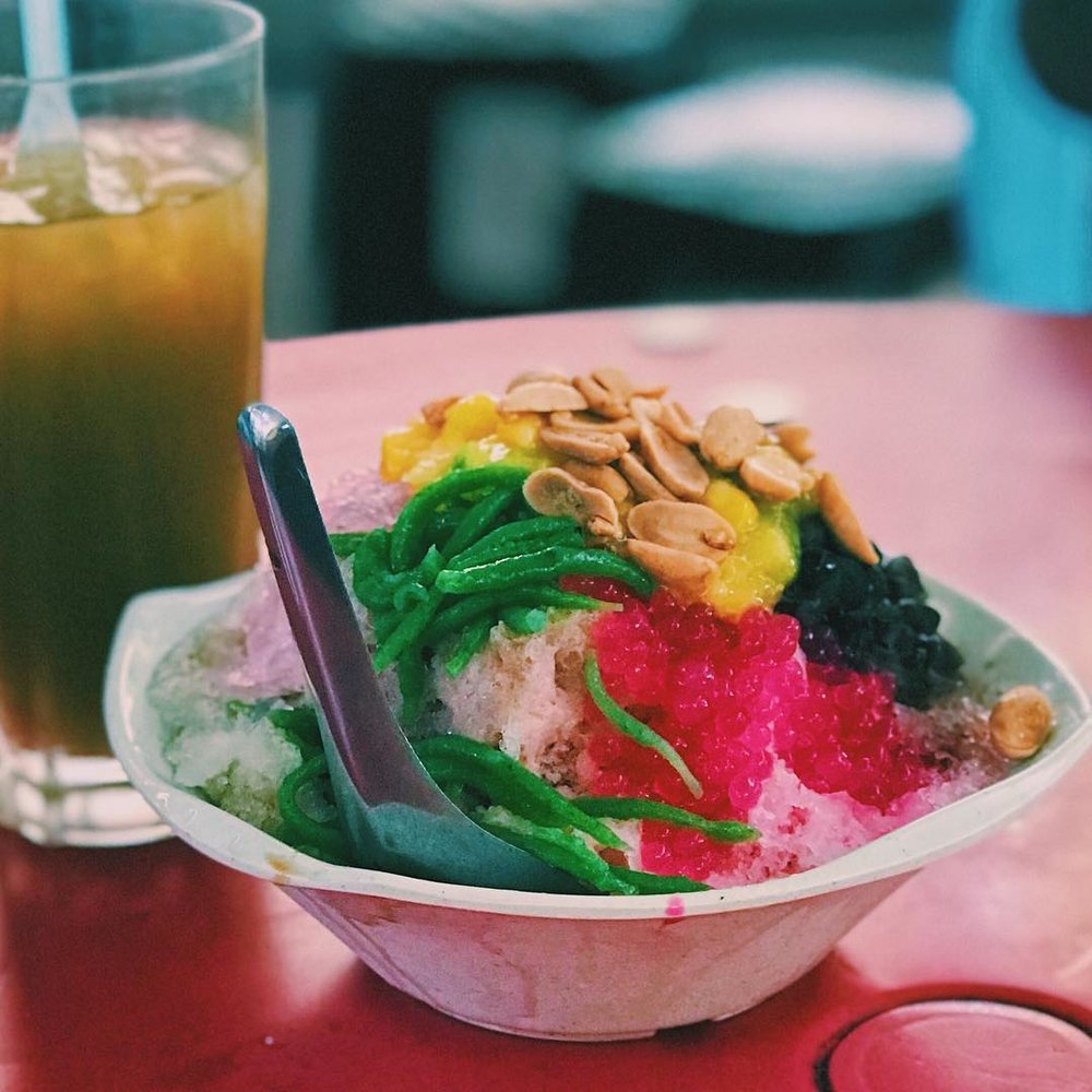 medan selera glutton square teluk intan