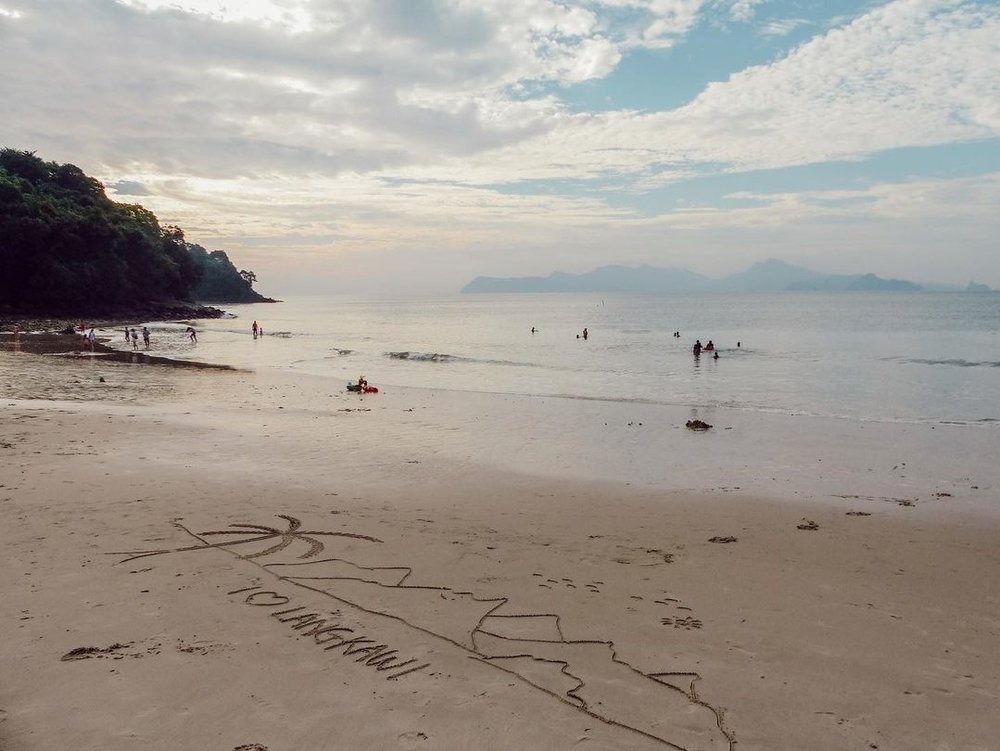 pantai pasir tengkorak langkawi beach