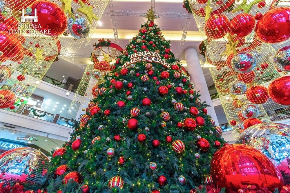 christmas deco times square mall