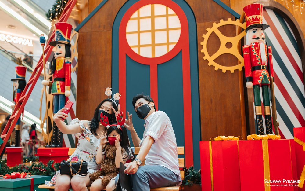 sunway pyramid christmas deco 2020
