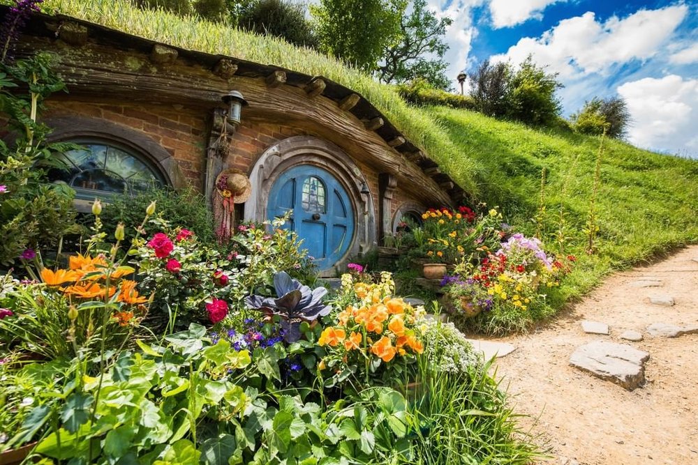 Hobbiton Movie Set