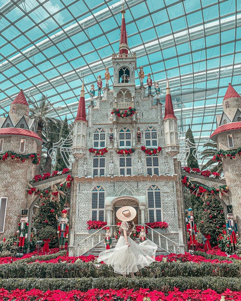 singapore christmas celebration gardens by the bay
