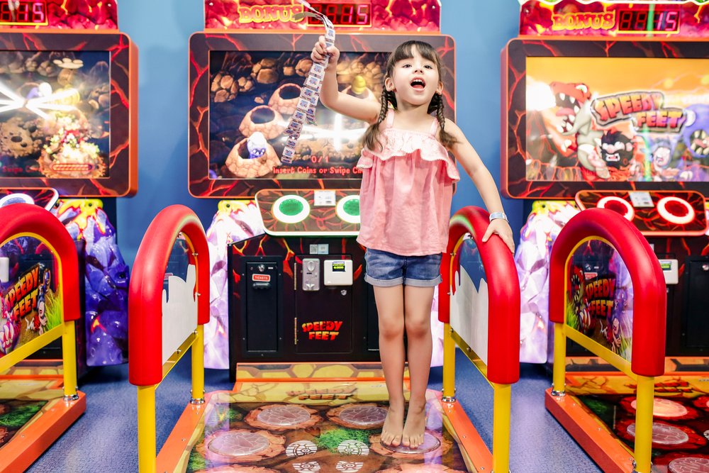 gio-mo-cua-tiniworld