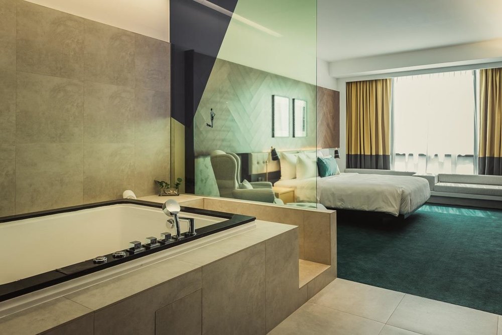 weil hotel ipoh bathtub