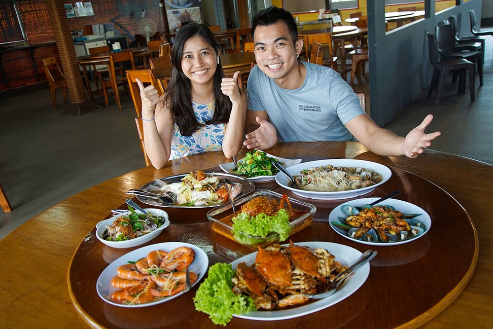 SG Smith Marine Floating Restaurant Food