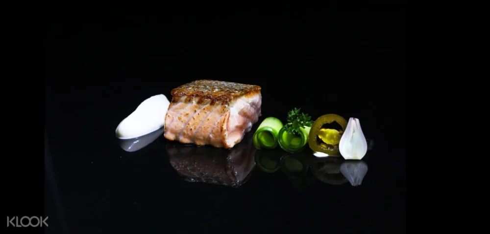 nha-hang-noir-dining-in-the-dark-sai-gon