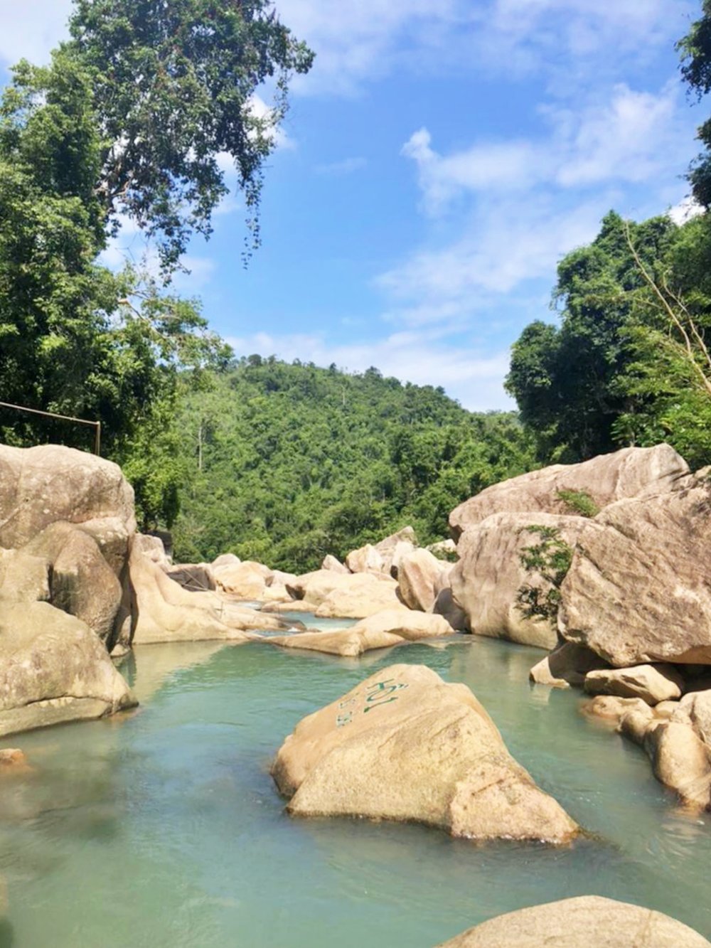 Thác Ba Hồ Nha Trang - Hồ Số 1