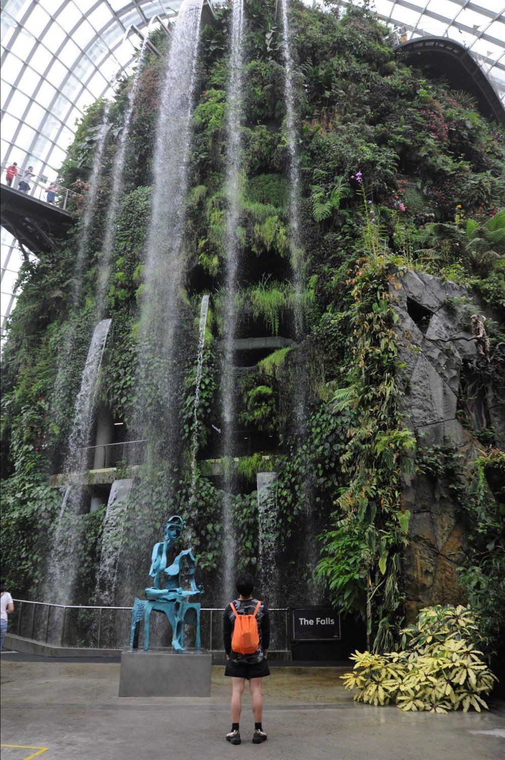 gardens by the bay waterfall