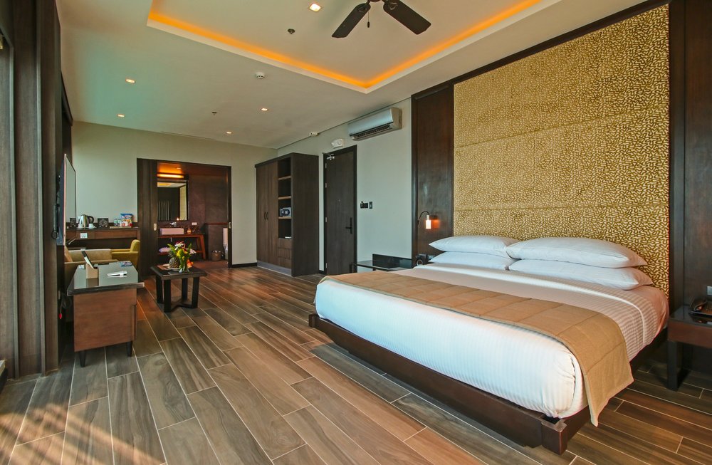 Two Seasons Coron Bayside Hotel