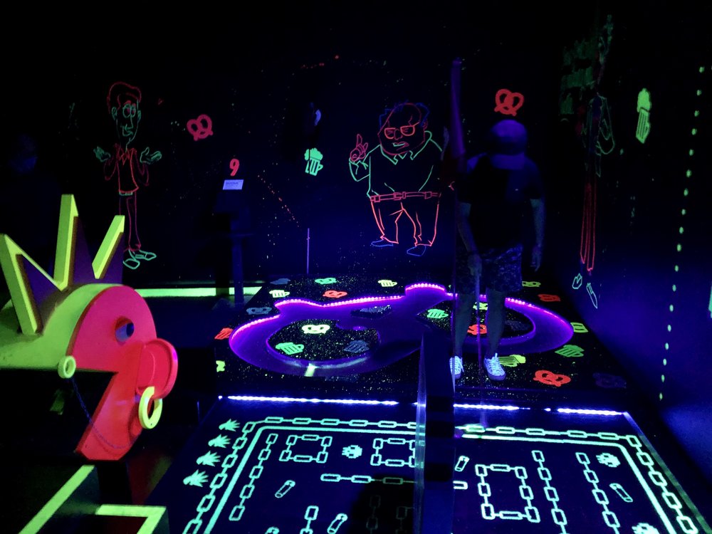 holey moley mini golf singapore