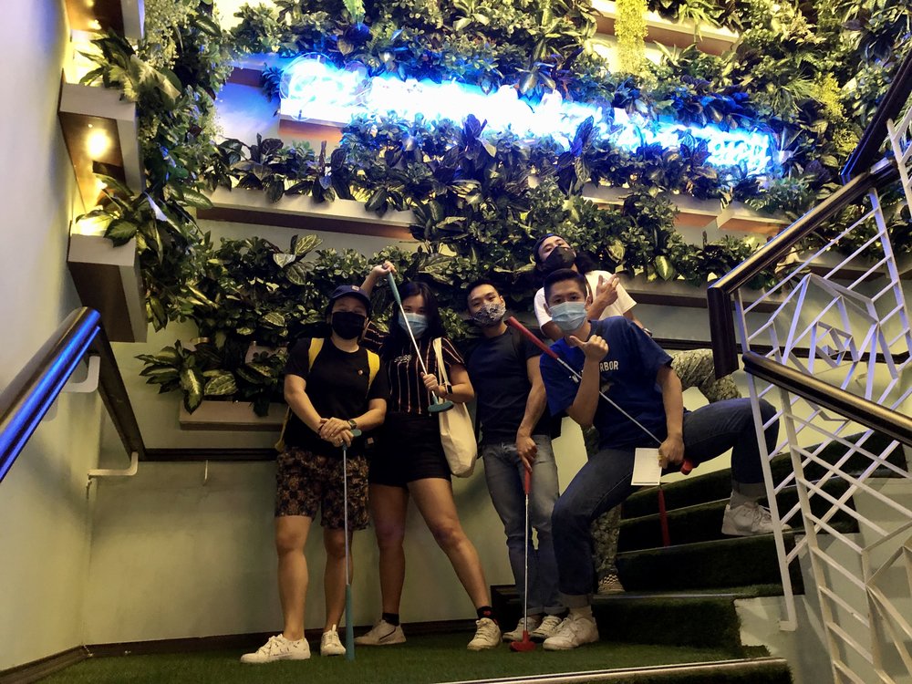holey moley mini golf singapore