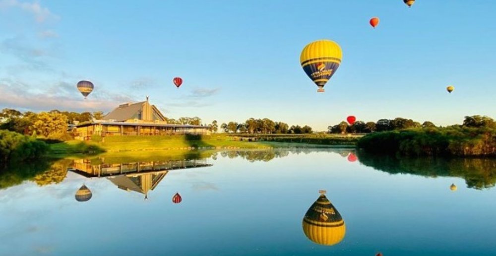 Sunrise hot air balloon