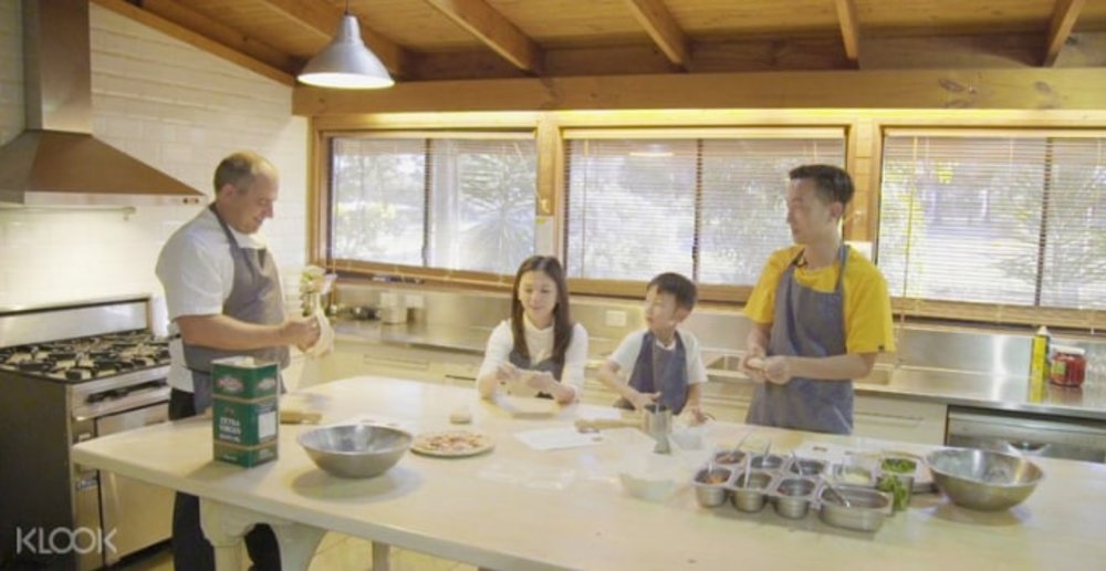 private pizza making class