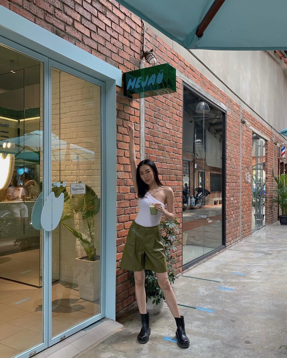 let's go hejau matcha drinks and dessert store gasket alley