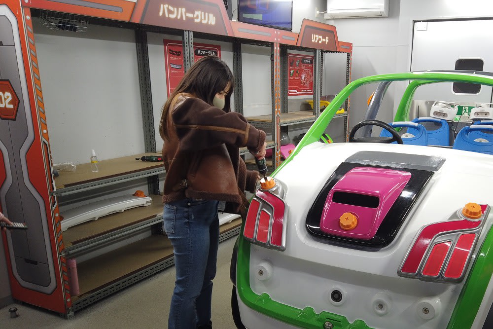 カスタムガレージの中