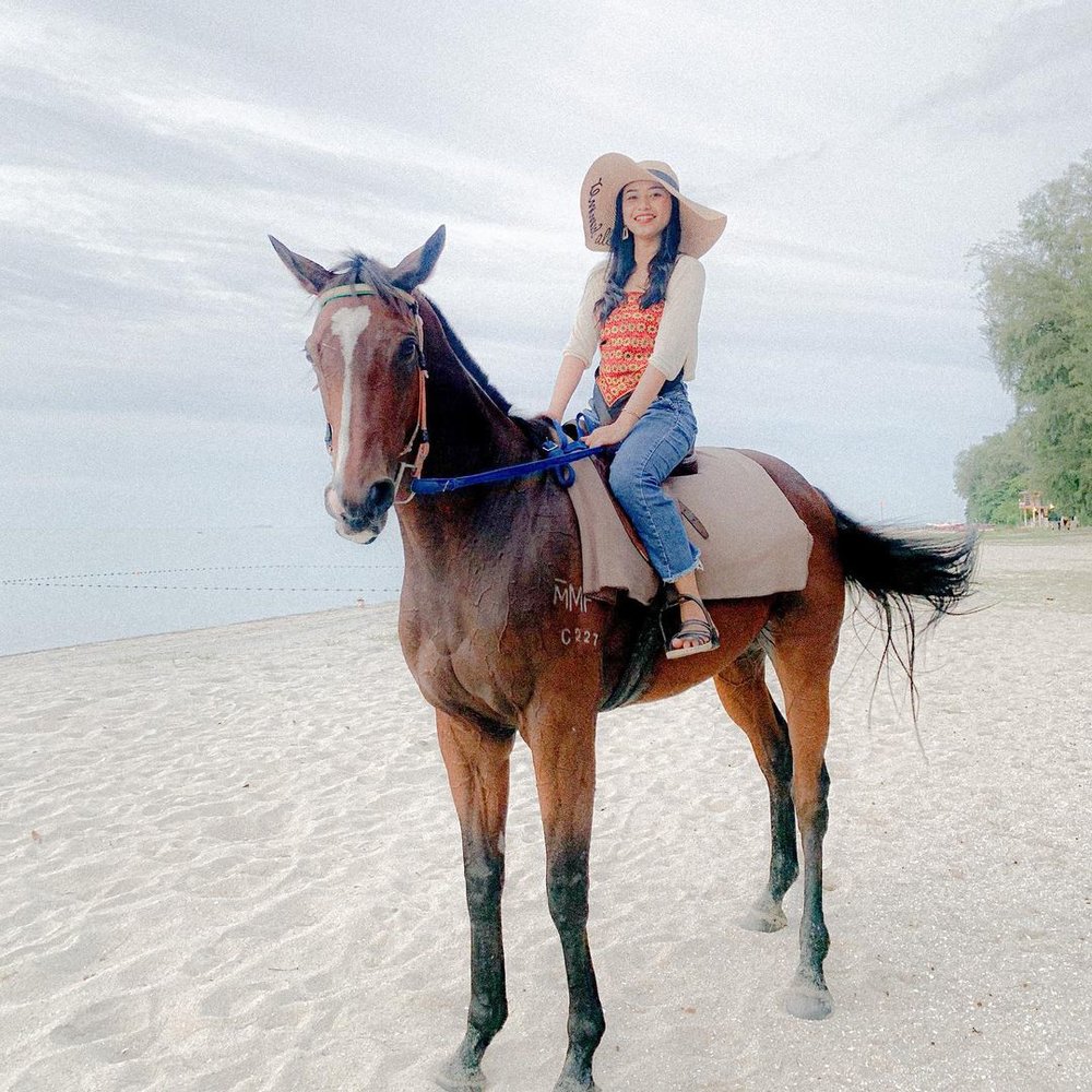 MY BM Penang Batu Ferringhi beach outdoor activity