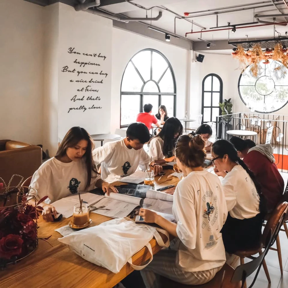 The Feine Cafe Sài Gòn