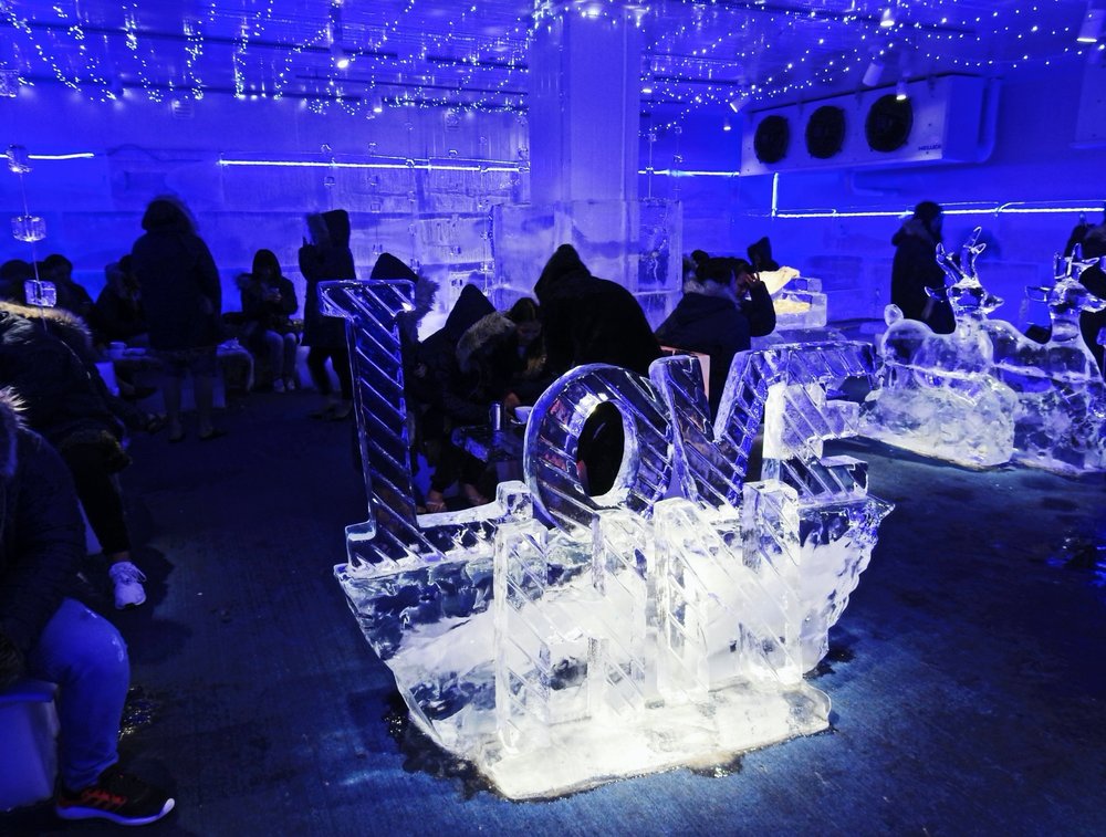 Ice Coffee Hà Nội - Khám Phá Phòng Băng Giữa Lòng Hà Nội