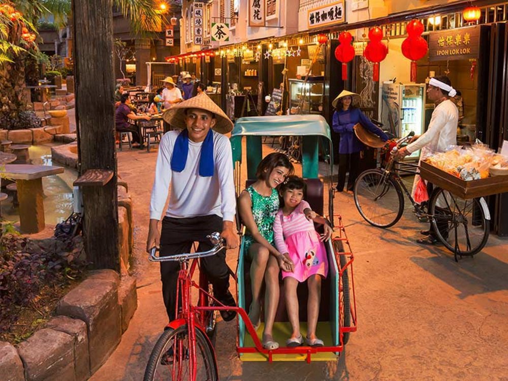 Ipoh Street Petting Zoo Lost World of Tambun Night Park