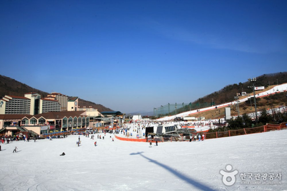 ตามรอยซีรีส์ สกีรีสอร์ต