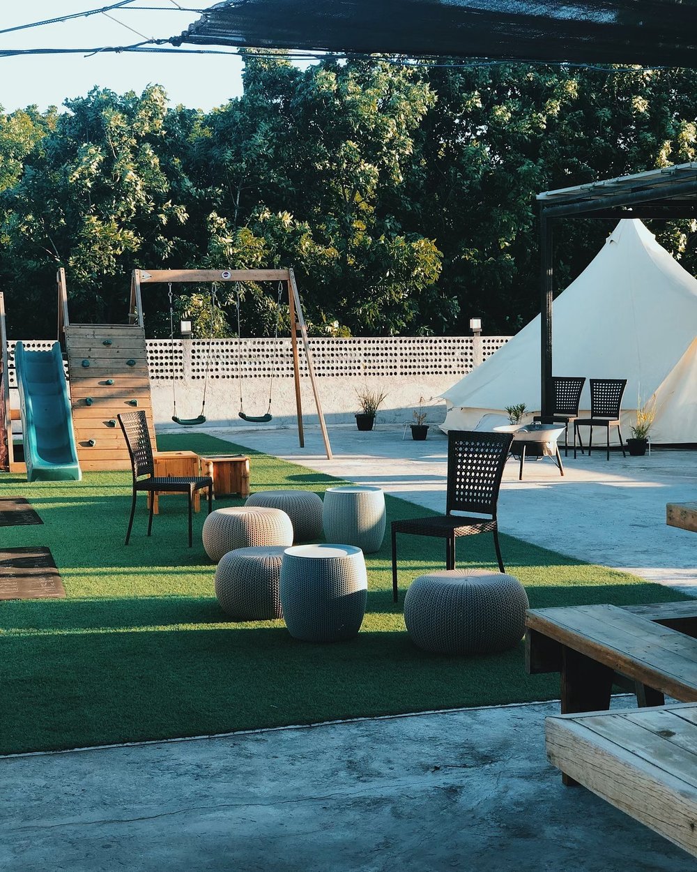 containers eco hotel