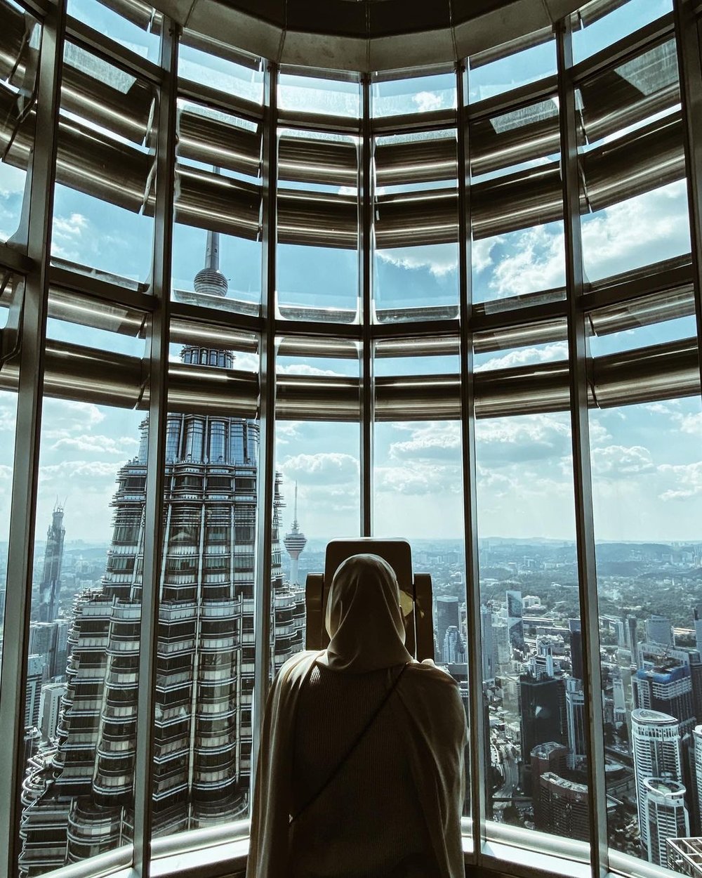 klcc bridge traders hotel