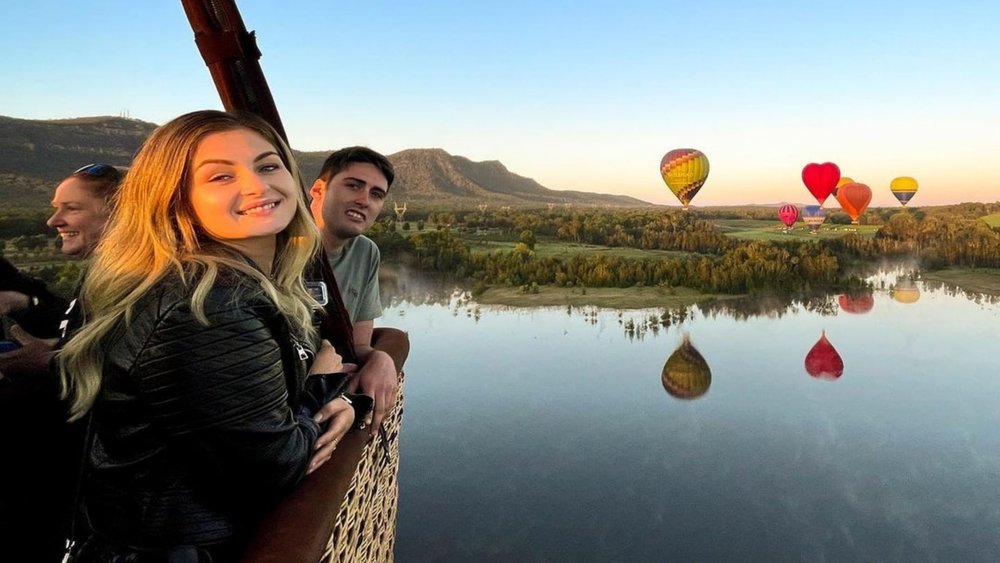 A lovely sunset view of Hunter Valley onboard a hot air balloon. Credits @huntervalley on Instagram