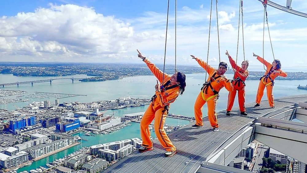 Gather up your courage and try SkyWalk! Image credits: @kingoffoodtimesofficial