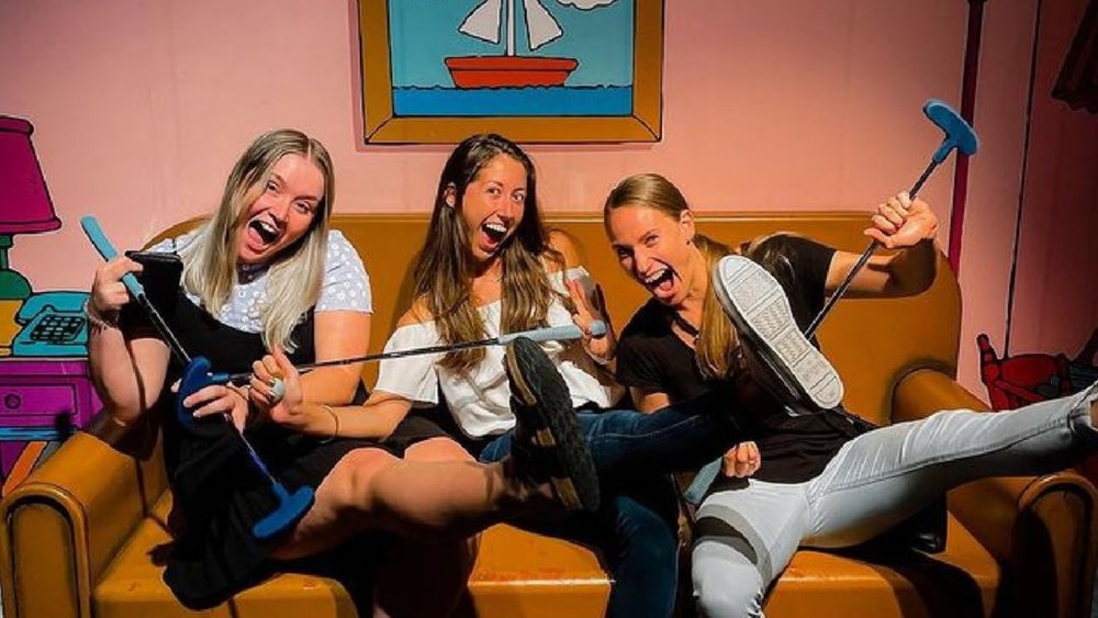 Put on your wackiest smiles as you and your friends conquer this indoor mini golf course! Credits: @holeymoleygolf