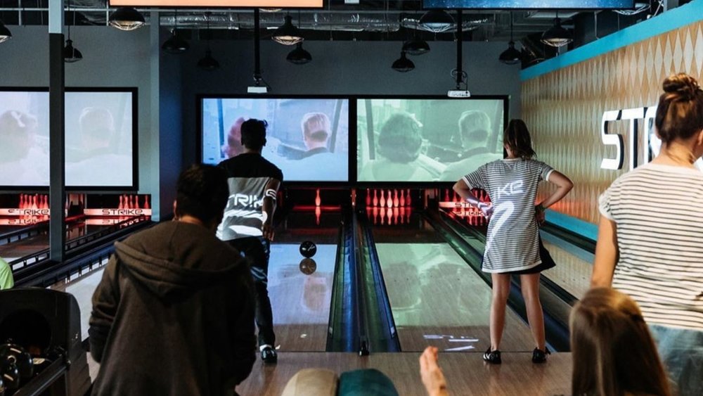 Spend a rainy day scoring turkeys in ten pin bowling! Credits: @strikebowling