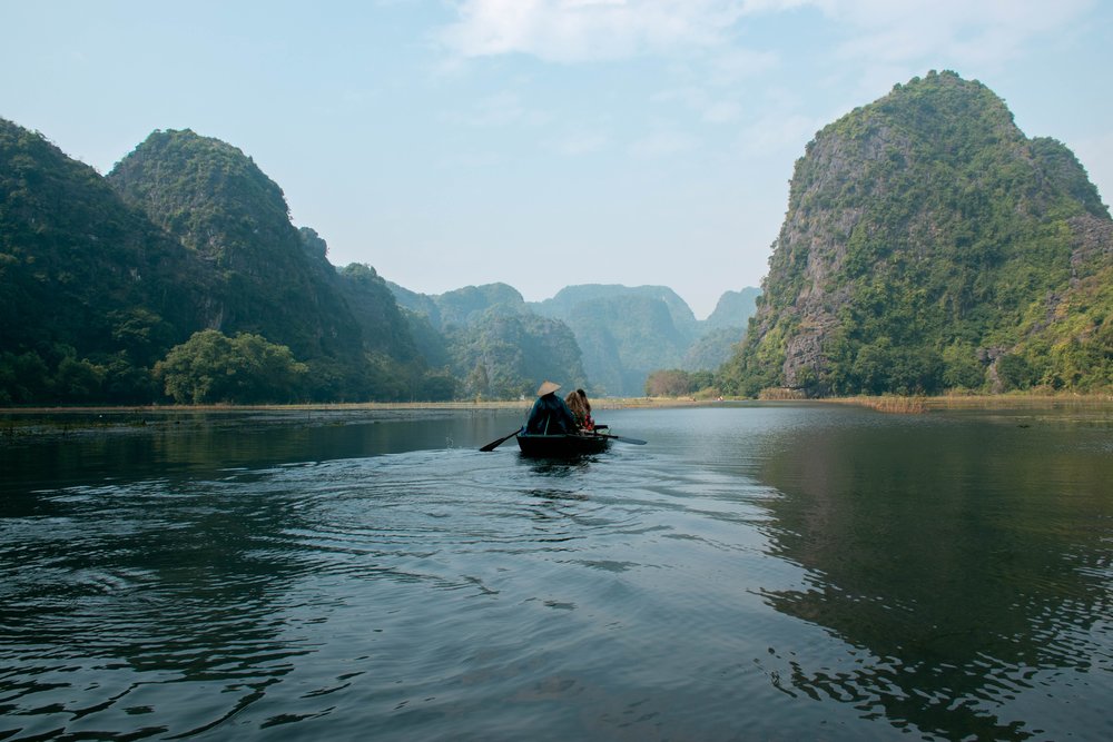 kinh-nghiem-du-lich-chua-bai-dinh-ninh-binh