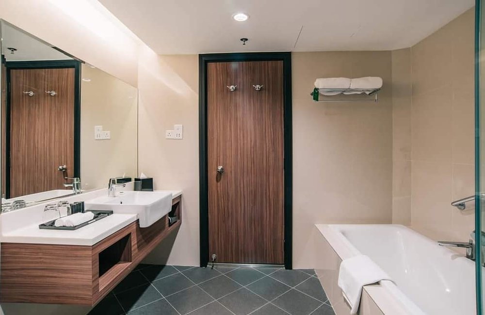 oakwood hotel kl review