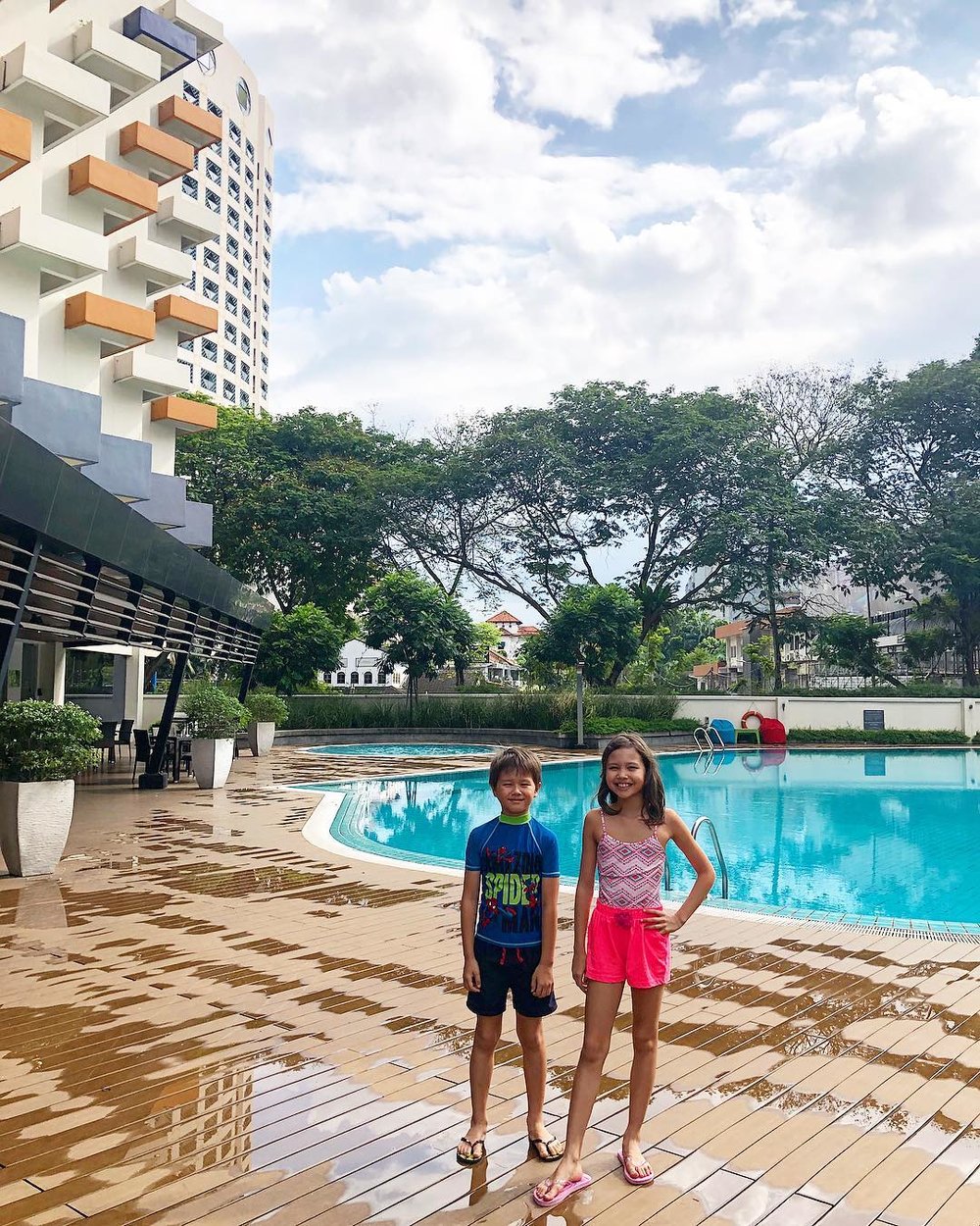 oakwood hotel kl swimming pool