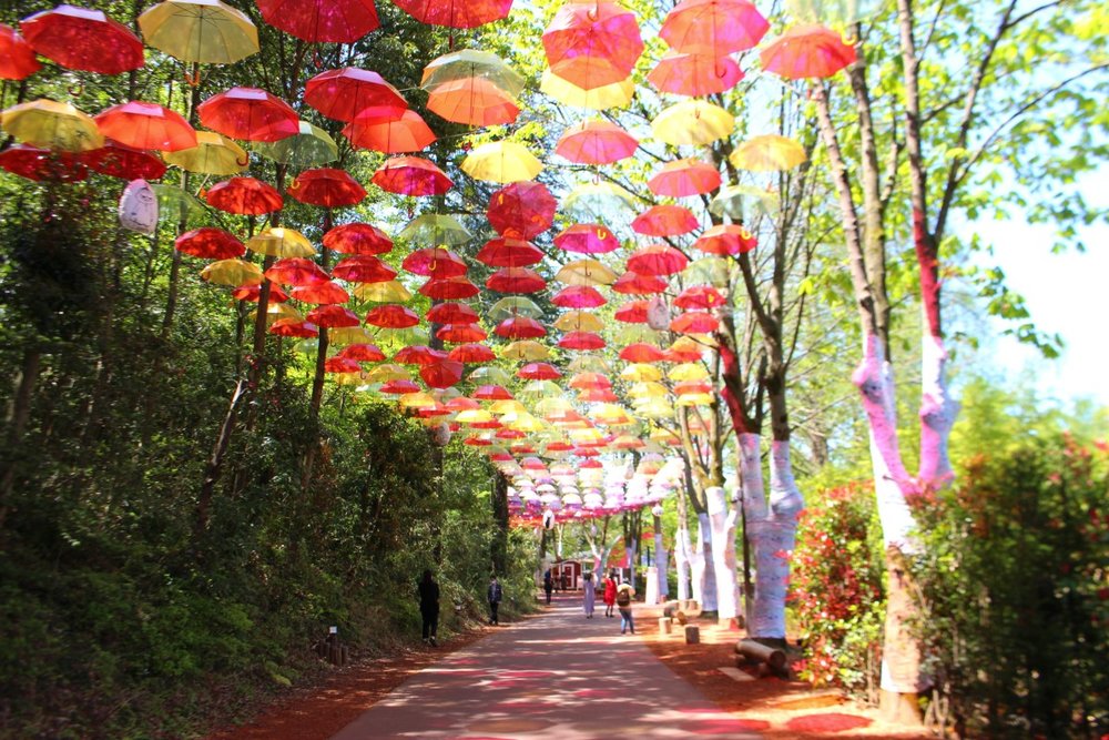 ムーミンバレーパーク アンブレラスカイ 赤色