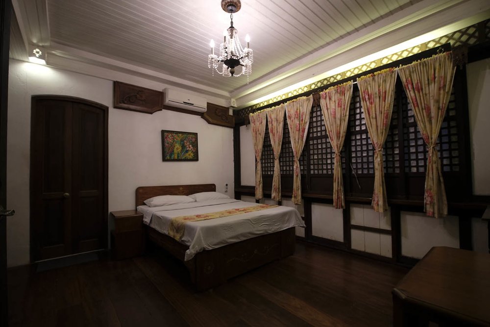 sulyap bed and breakfast bedroom