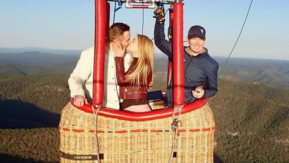 Flying over Hunter Valley on a hot air balloon is the perfect romantic getaway. Image credits: @huntervalley on Instagram